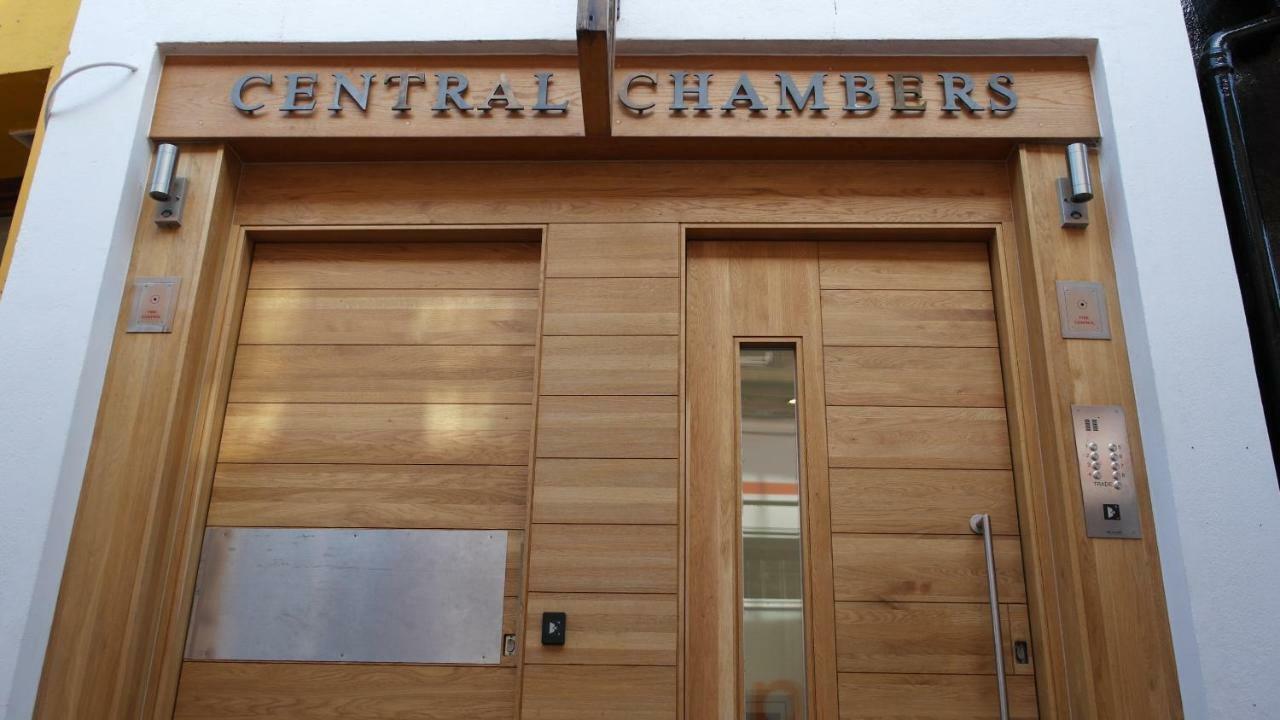 5 Central Chambers สแตรทฟอร์ด อะพอน เอวอน ภายนอก รูปภาพ